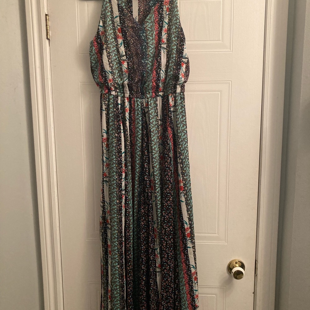Style and Co maxi halter dress size small